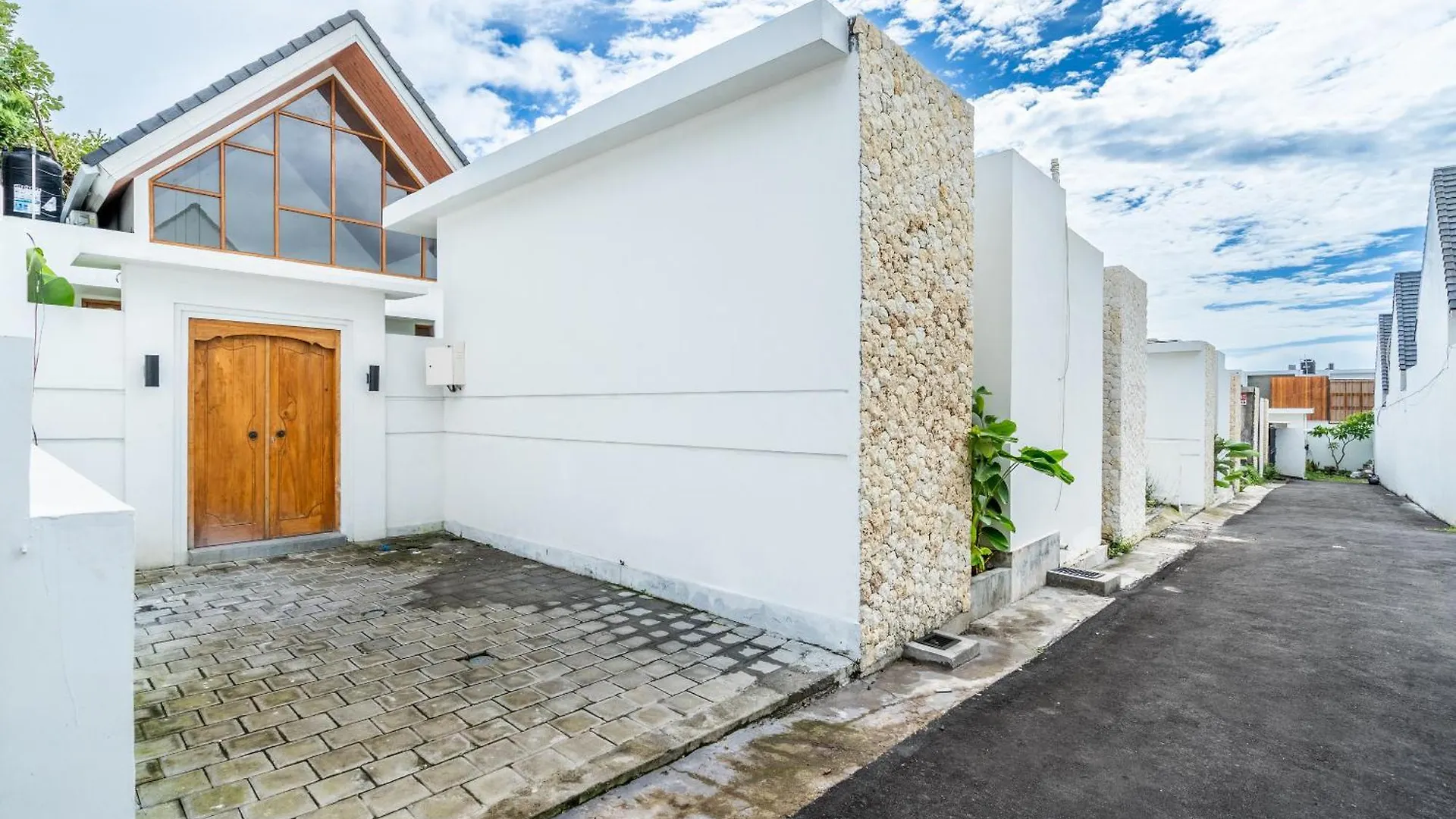 Sunset Village Villas Complex Kerobokan  Indonesia